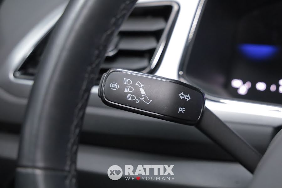 Volkswagen T-Roc 2.0 TDI 115CV Life  Deep Black  Aziendale foto 13