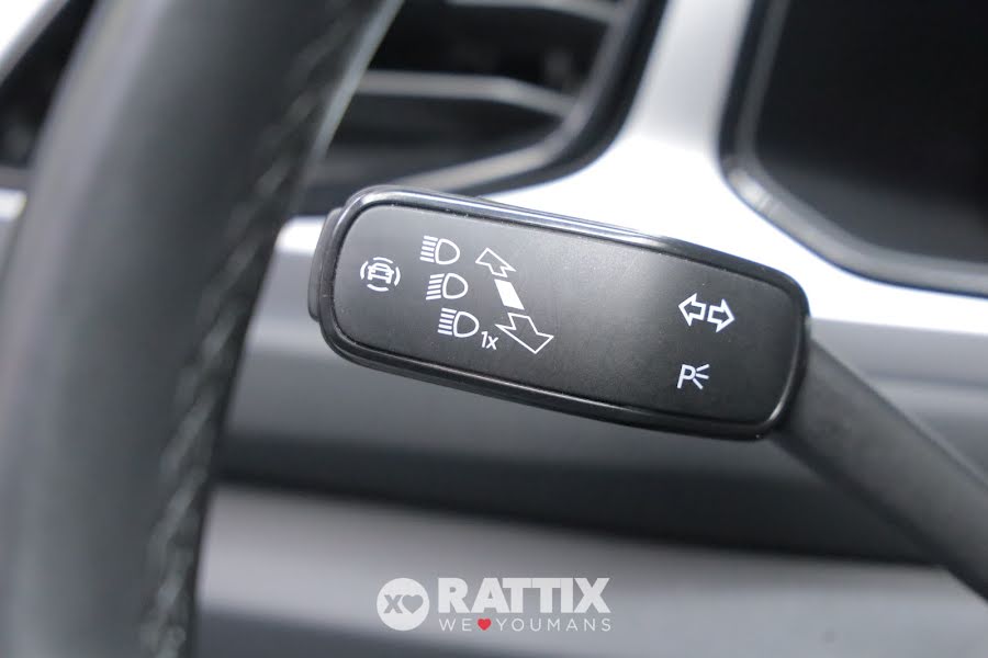 Volkswagen T-Roc 2.0 TDI 115CV Life Pyrit Silver  Aziendale foto 12