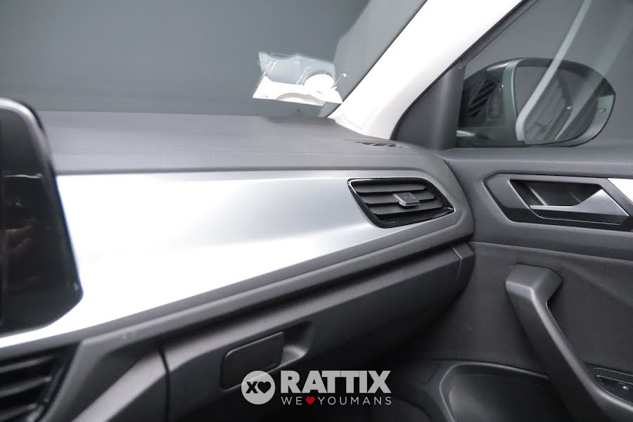 Volkswagen T-Roc 2.0 TDI 115CV Life Pyrit Silver  Aziendale foto 25