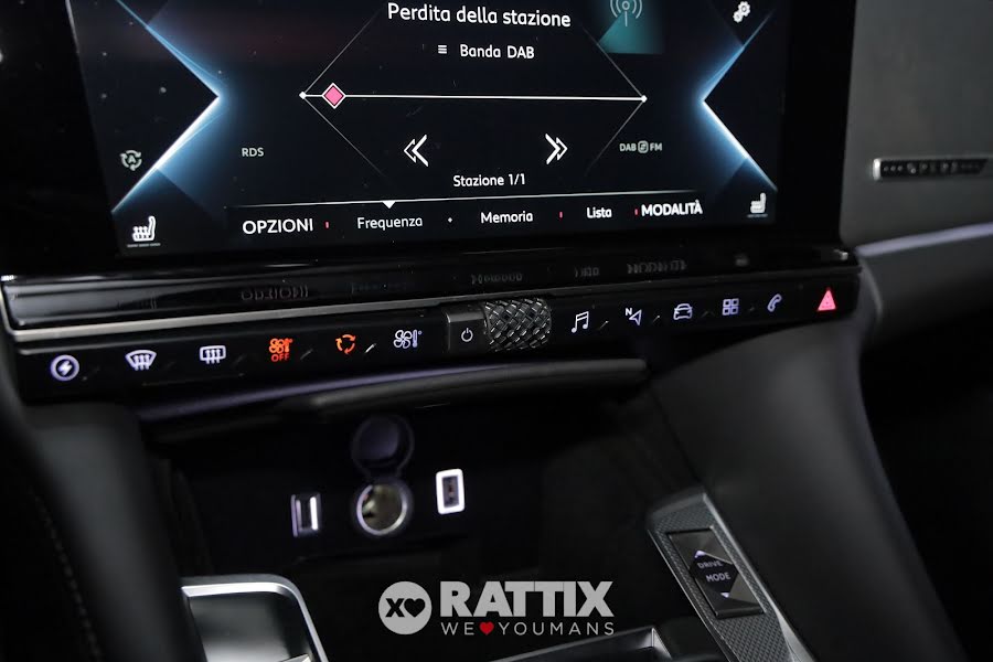 DS Automobiles DS 9 1.6 e-tense PHEV 360CV Rivoli+ 4x4 Auto + tetto apribile  Bianco Perla   Aziendale foto 35