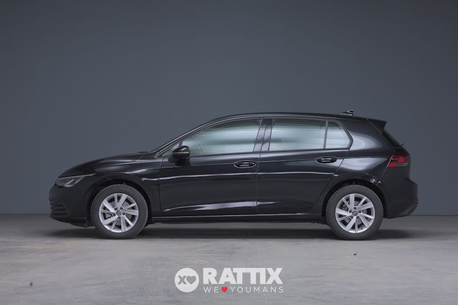 Volkswagen Golf 1.0 ETSI EVO 110CV Life DSG Deep Black Perlato  Aziendale foto 2