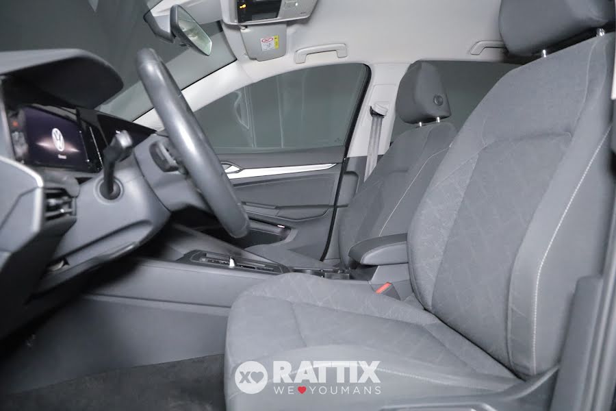Volkswagen Golf 1.0 ETSI EVO 110CV Life DSG Deep Black Perlato  Aziendale foto 8