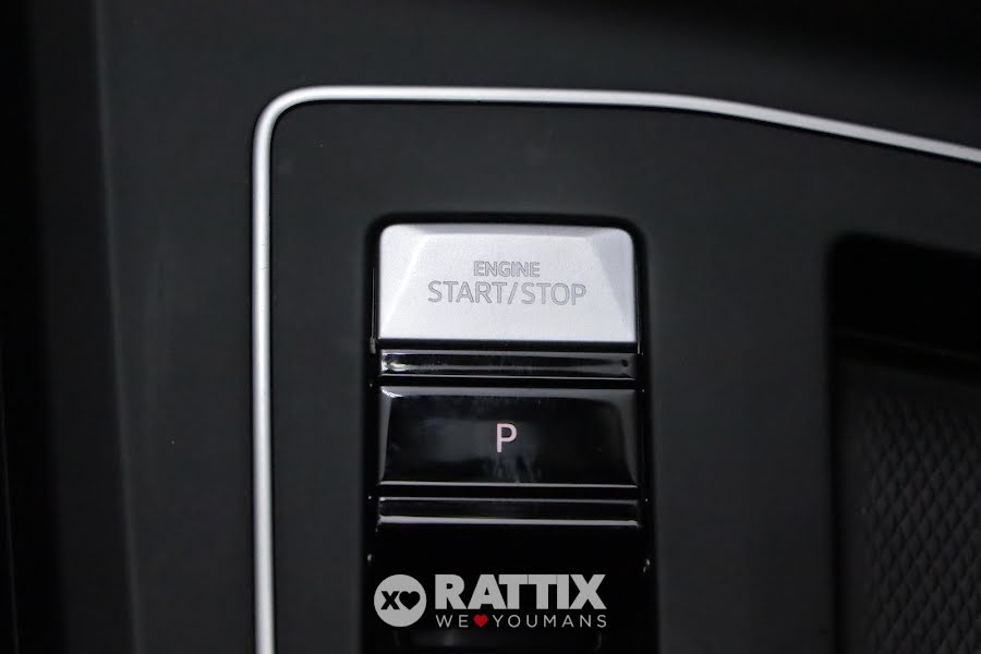 Volkswagen Golf 1.0 ETSI EVO 110CV Life DSG Deep Black Perlato  Aziendale foto 22