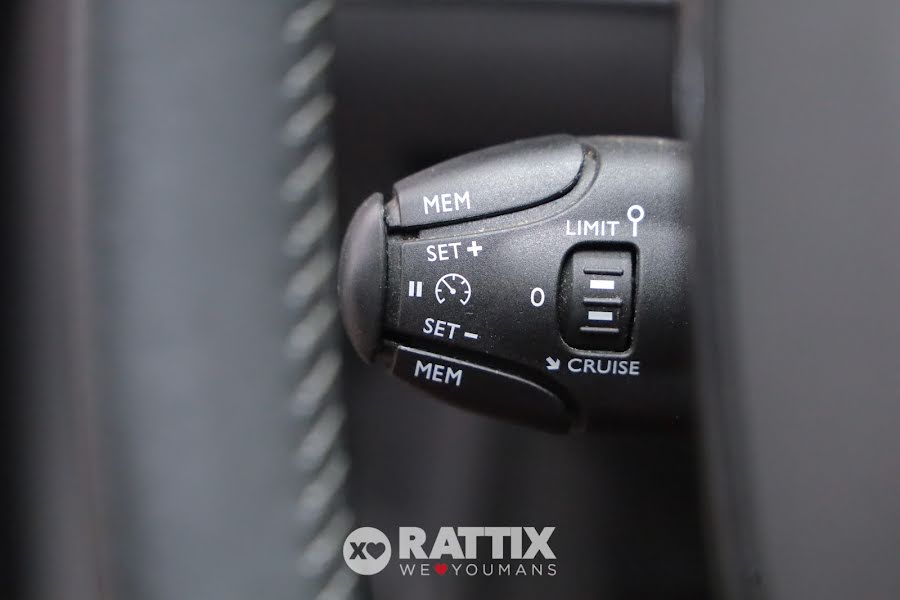 Peugeot e-208 motore elettrico 100kW Allure Pack Grigio Artense  Aziendale foto 16