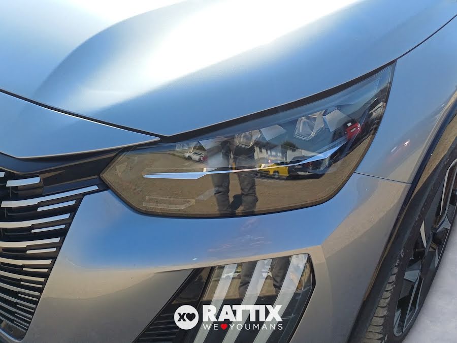 Peugeot 208 1.2 Hybrid 136CV GT e-DCS6 Grigio Artense  Aziendale foto 4