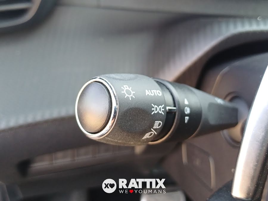 Peugeot 208 1.2 Hybrid 136CV GT e-DCS6 Grigio Artense  Aziendale foto 11