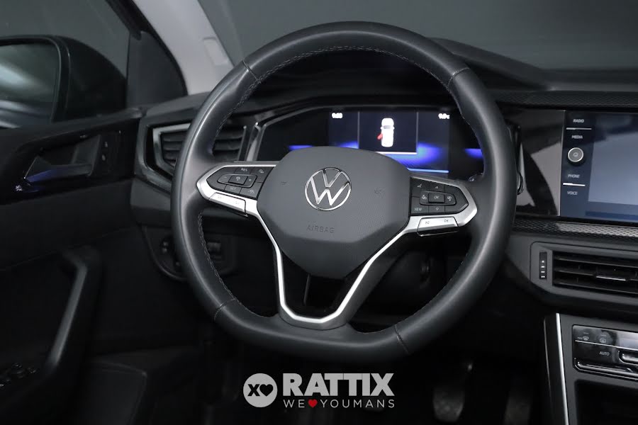 Volkswagen Taigo 1.0 TSI 115CV Life Smokey Grey  Aziendale foto 10