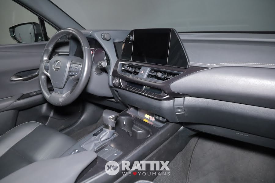 Lexus UX 250h 2.0 HEV Design CVT Sonic Platinum Tetto nero  Aziendale foto 18