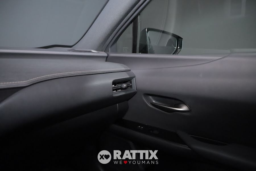 Lexus UX 250h 2.0 HEV Design CVT Sonic Platinum Tetto nero  Aziendale foto 37