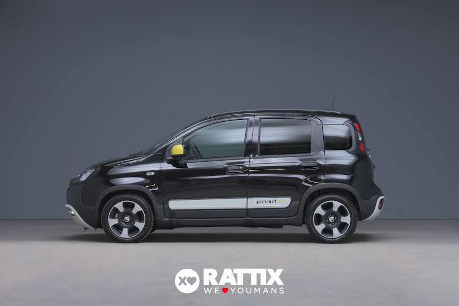 Fiat Panda Pandina 1.0 Firefly Hybrid 70CV Cross Nero Cinema Pastello  Aziendale foto 2