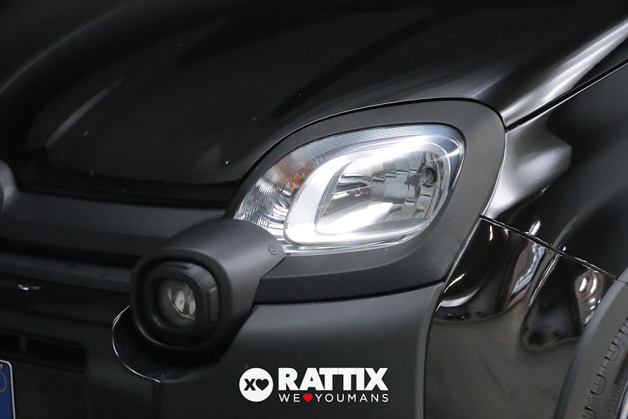 Fiat Panda Pandina 1.0 Firefly Hybrid 70CV Cross Nero Cinema Pastello  Aziendale foto 3