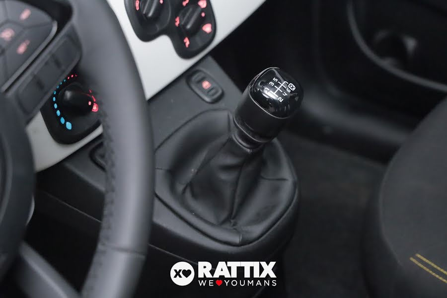 Fiat Panda Pandina 1.0 Firefly Hybrid 70CV Cross Nero Cinema Pastello  Aziendale foto 18