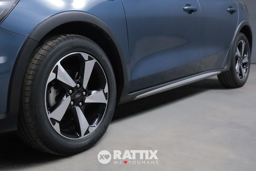 Ford Focus Active 1.0 Ecoboost Hybrid 125CV Blu  Usato foto 4