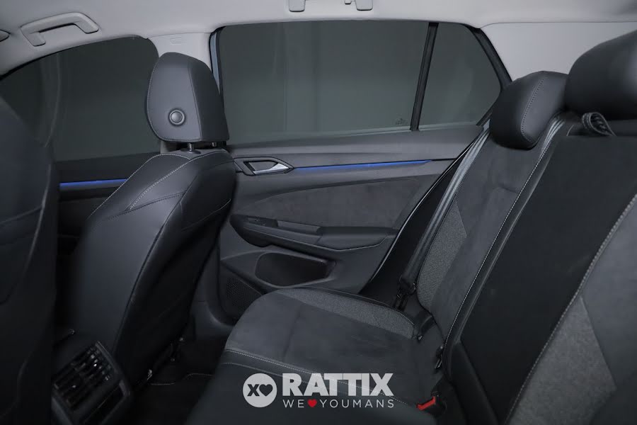 Volkswagen Golf 2.0 TDI 150CV Style DSG  Dolomite Silver Metallizzato  Aziendale foto 33