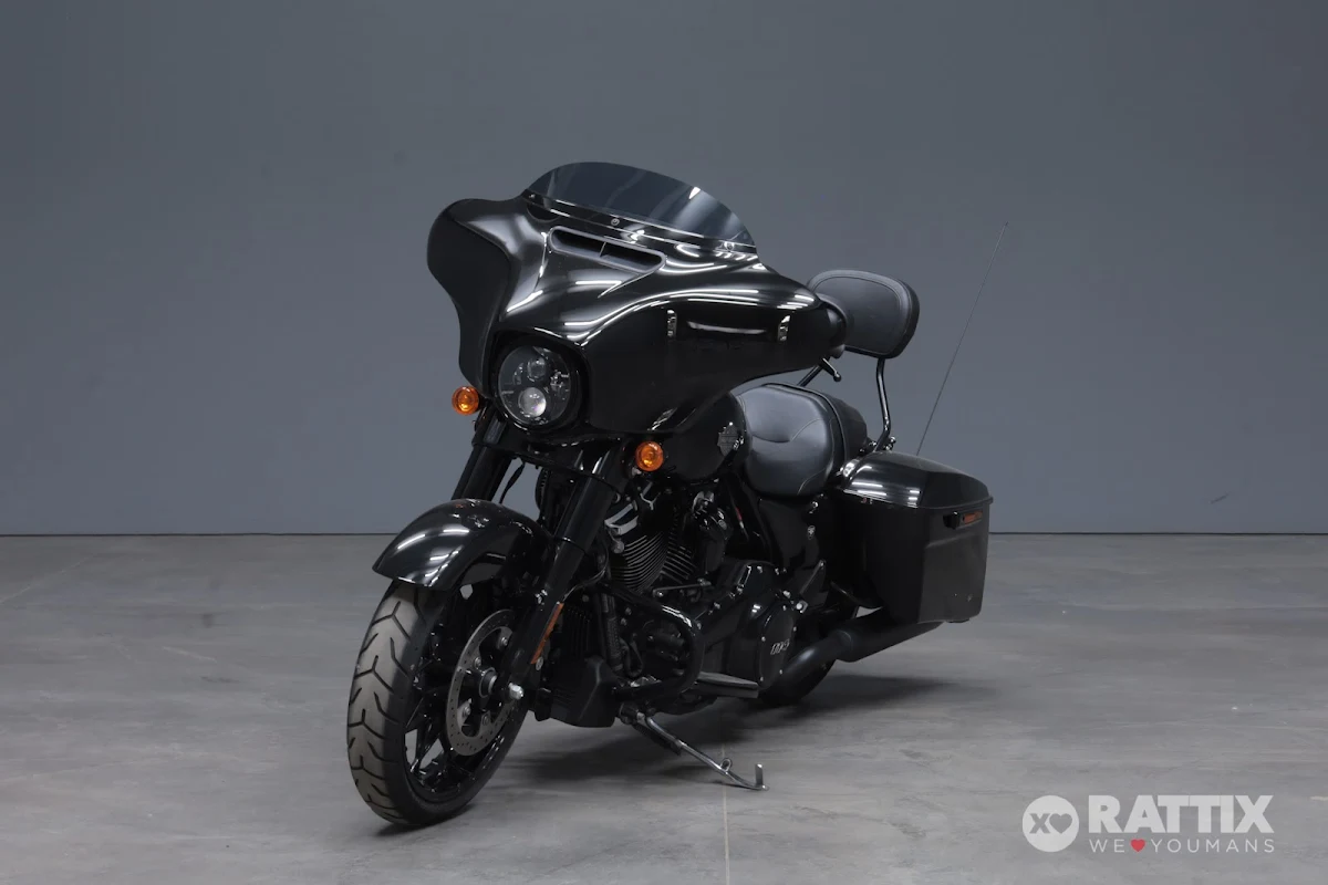HARLEY DAVIDSON Street Glide 114 1868 Special black finish Pearl/Denim my21