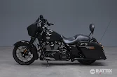 HARLEY DAVIDSON Street Glide 114 1868 Special black finish Pearl/Denim my21