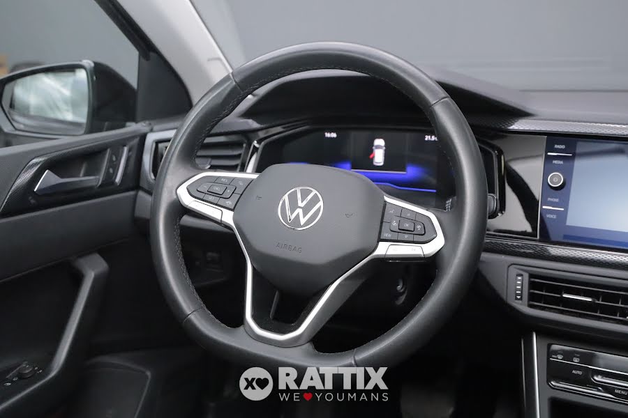 Volkswagen Polo 1.0 TSI 95CV Life DSG Deep Black Perlato  Aziendale foto 10