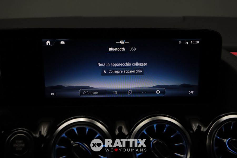 Mercedes-Benz GLA 200 d 2.0 150CV Progressive Advanced Plus Auto Nero Notte  Aziendale foto 25