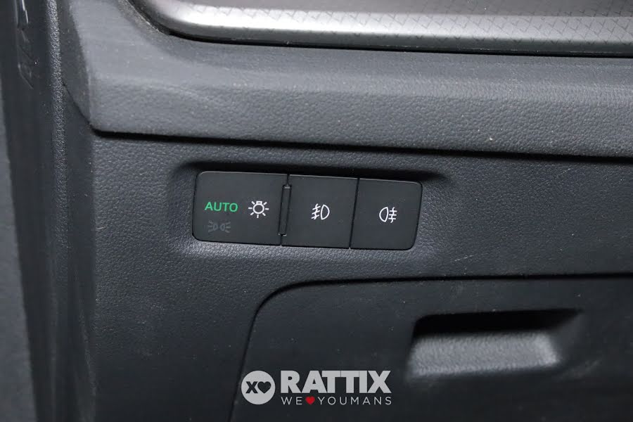 Skoda Octavia Wagon 2.0 TDI EVO 150CV Executive DSG Blu  Aziendale foto 24