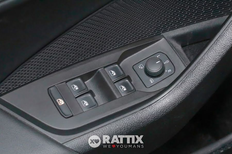 Skoda Octavia Wagon 2.0 TDI EVO 150CV Executive DSG Blu  Aziendale foto 25