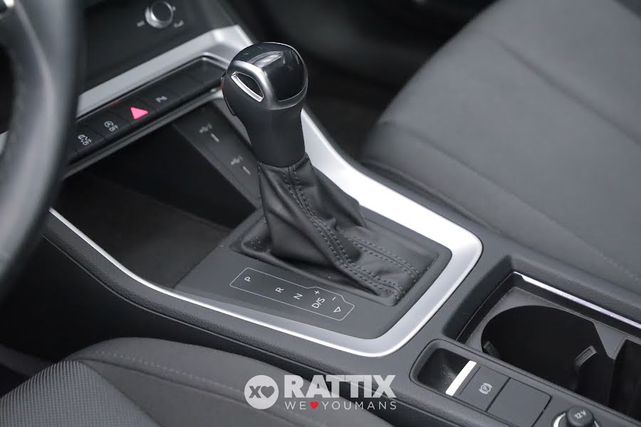 Audi Q3 35 2.0 TDI 150CV Business Advanced s-Tronic Grigio  Aziendale foto 24