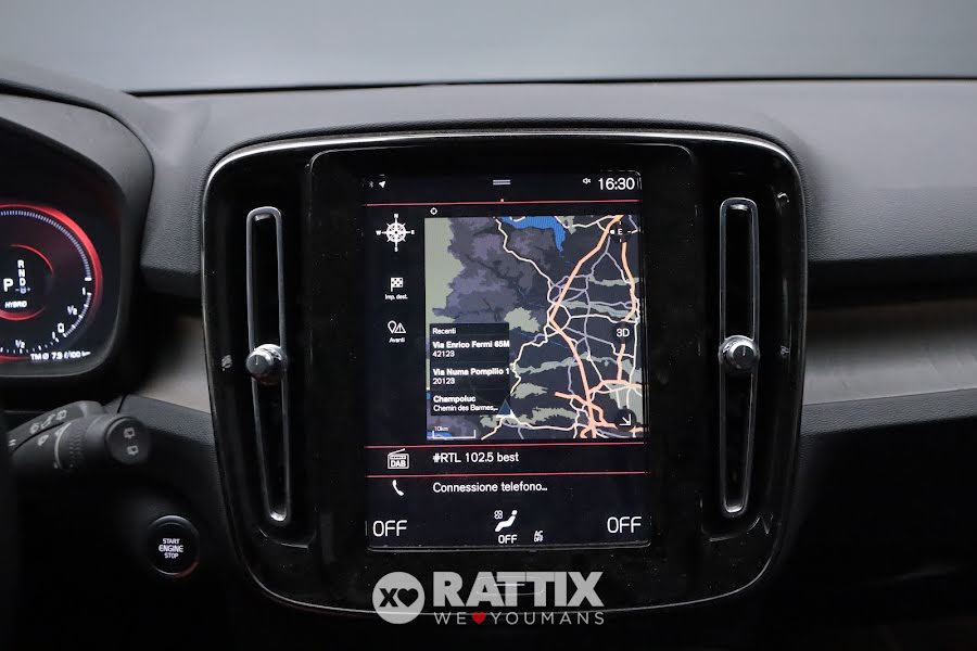 Volvo XC40 1.5 T5 PHEV Inscription Auto Silver Glacier  Aziendale foto 20
