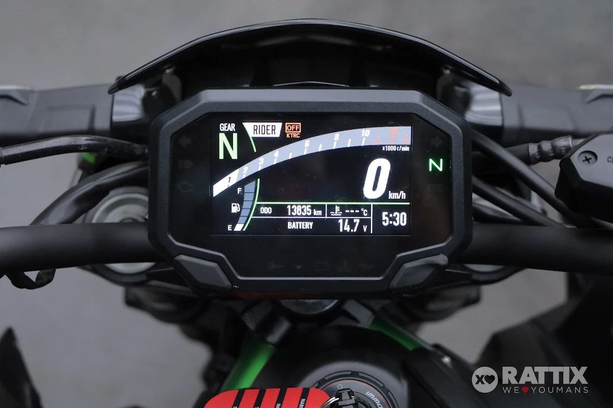 KAWASAKI Z 900 BK1