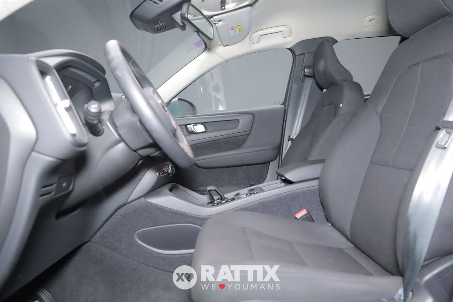 Volvo XC40 2.0 B3 MHEV 163CV Business Auto Denim Blue  Aziendale foto 8