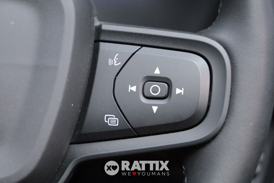 Volvo XC40 2.0 B3 MHEV 163CV Business Auto Denim Blue  Aziendale foto 12