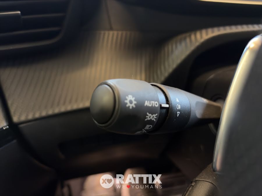 Peugeot 208 1.2 hybrid 136CV GT e-dcs 6 Nero Perla  Aziendale foto 11