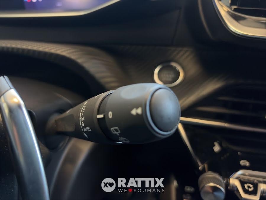 Peugeot 208 1.2 hybrid 136CV GT e-dcs 6 Nero Perla  Aziendale foto 12