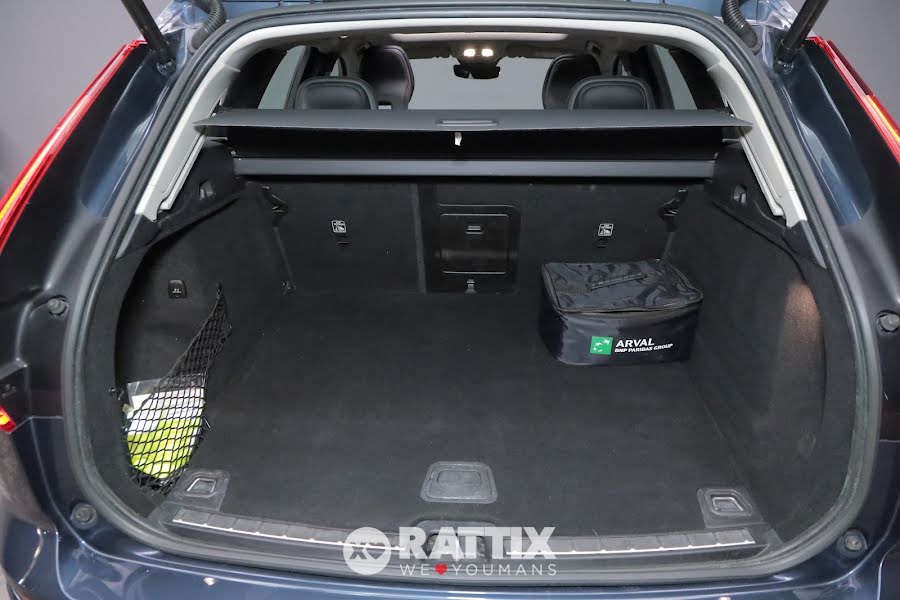 Volvo XC60 2.0 t6 recharge phev obc 3,7kW Core awd auto + tetto apribile Denim Blue  Aziendale foto 8