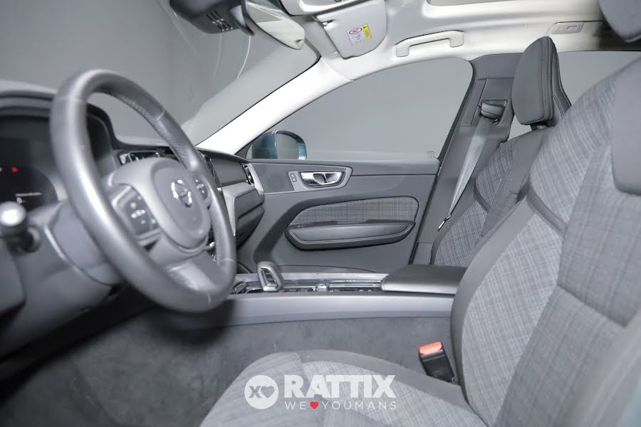 Volvo XC60 2.0 t6 recharge phev obc 3,7kW Core awd auto + tetto apribile Denim Blue  Aziendale foto 10