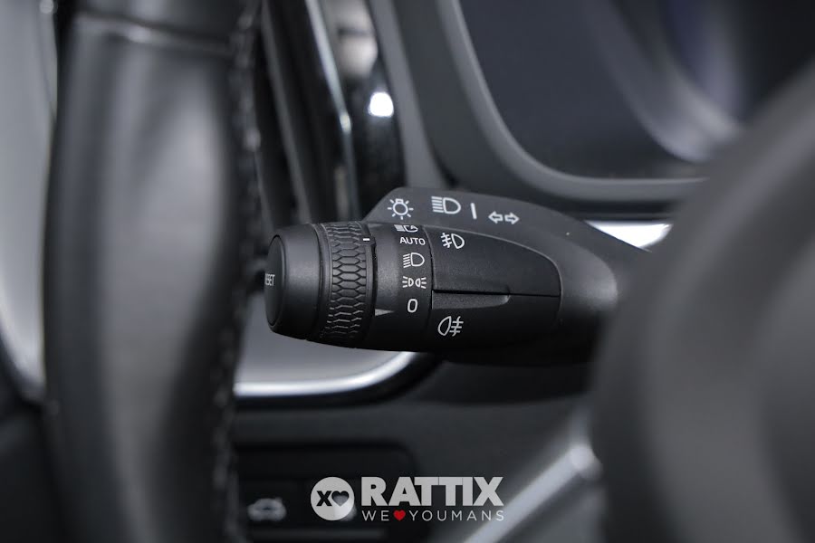 Volvo XC60 2.0 t6 recharge phev obc 3,7kW Core awd auto + tetto apribile Denim Blue  Aziendale foto 15