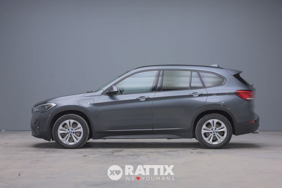 BMW X1 1.5 xdrive25e Business Advantage auto Nero  Aziendale foto 2