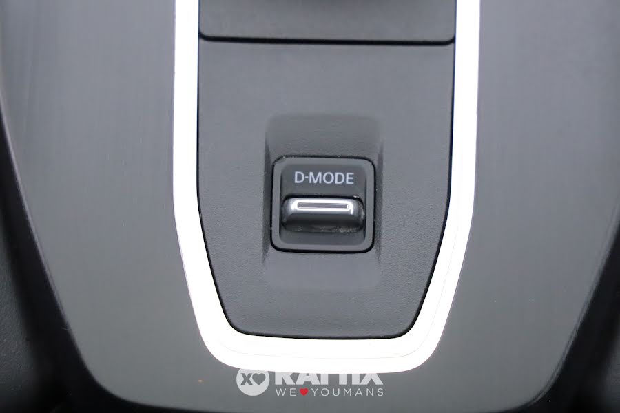 Nissan Qashqai 1.3 mhev 158CV N-Connecta xtronic Magnetic Blu  Aziendale foto 24