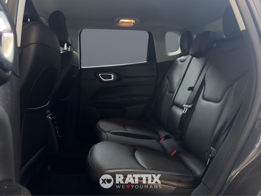 Jeep Compass 1.5 turbo t4 mhev 130CV Summit dct Graphite Grey  Aziendale foto 21