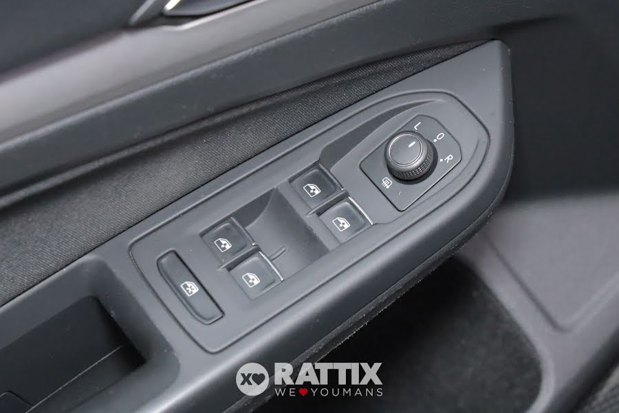 Volkswagen Golf 1.5 etsi evo 150CV Life dsg Nero  Usato foto 23