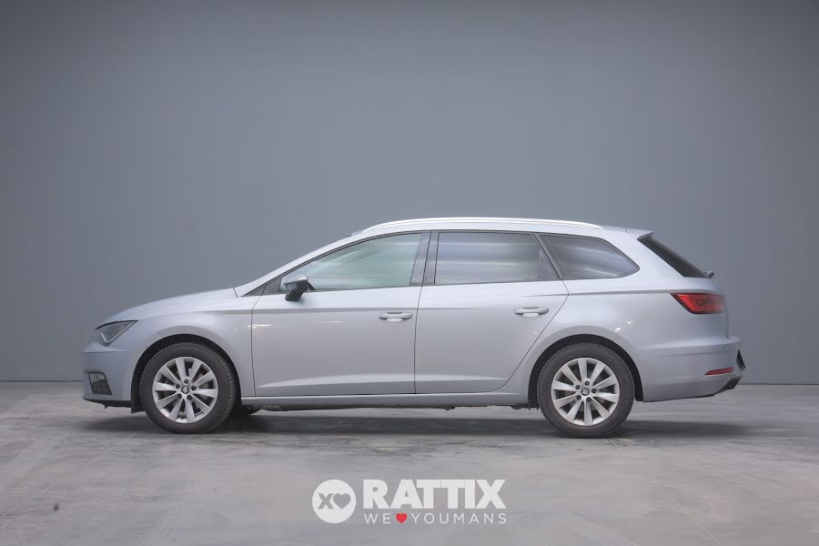 SEAT Leon ST 1.6 tdi 115CV Business dsg Argento  Usato foto 2