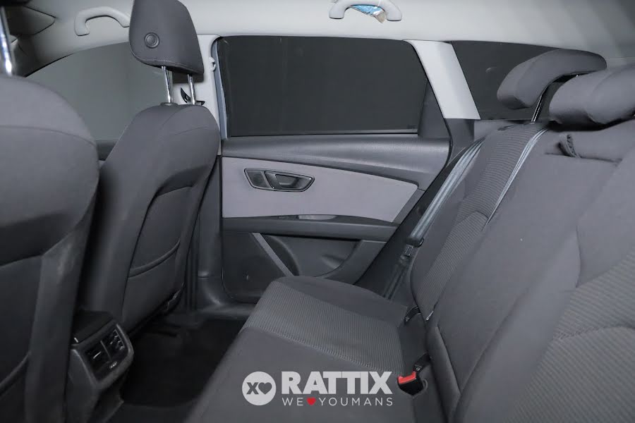 SEAT Leon ST 1.6 tdi 115CV Business dsg Argento  Usato foto 28