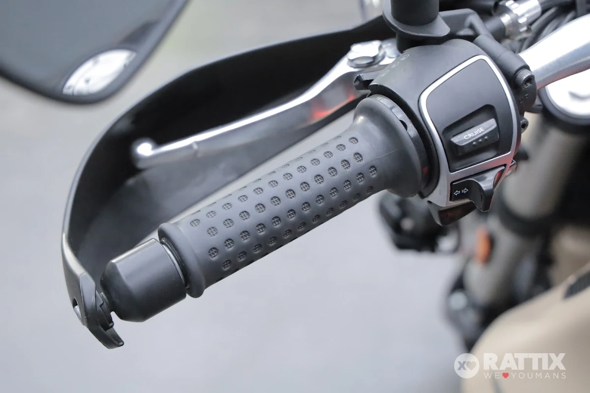 MOTO GUZZI V85 TT Travel Abs my21