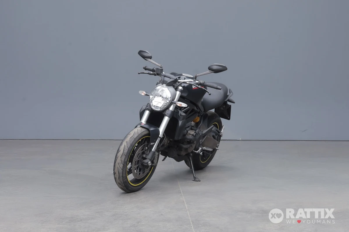DUCATI Monster 821 Dark my14