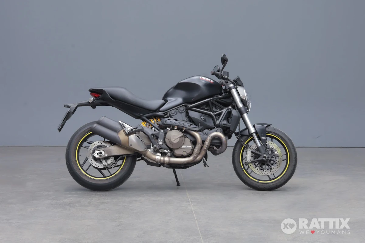DUCATI Monster 821 Dark my14