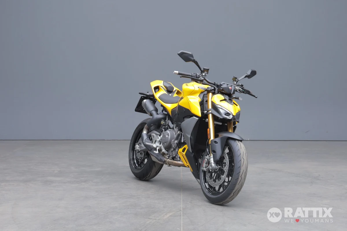 DUCATI Streetfighter V2 Red