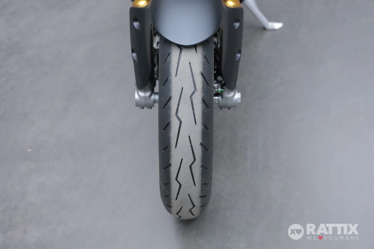 DUCATI Streetfighter V2 Red