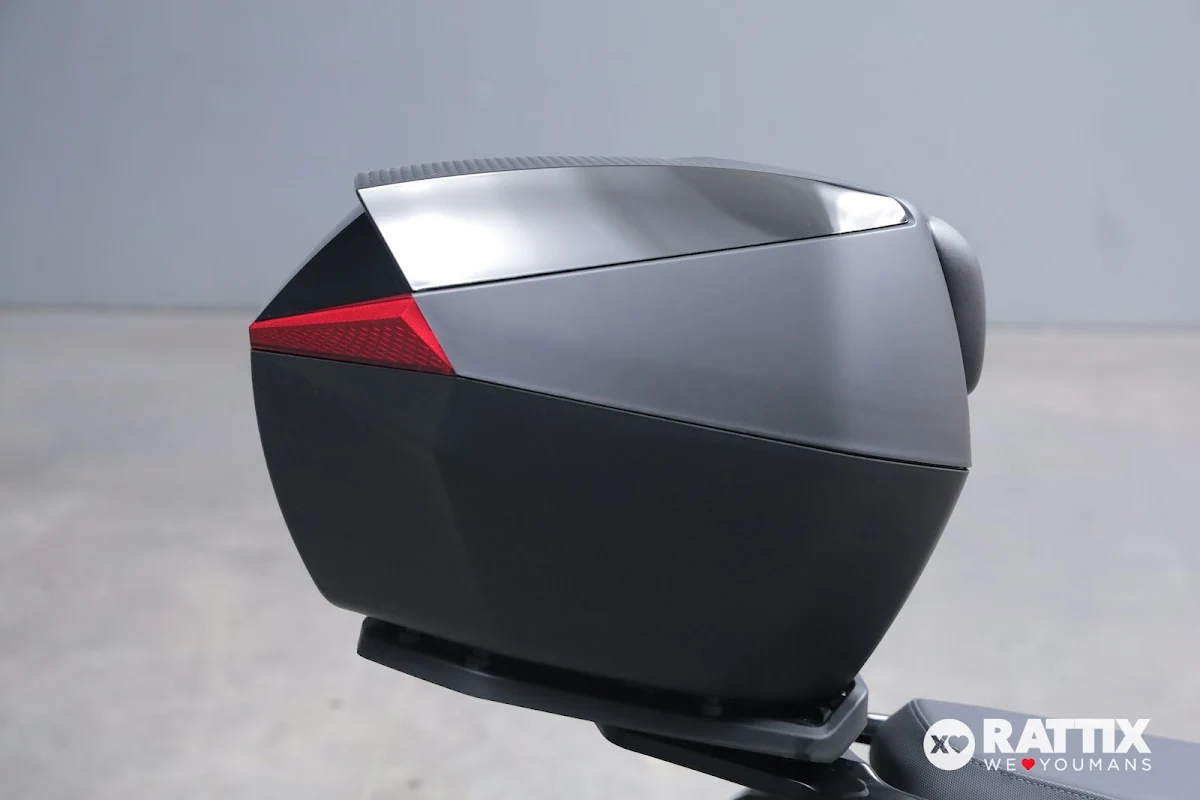 PEUGEOT Tweet 125 125i FL Top Case E5+