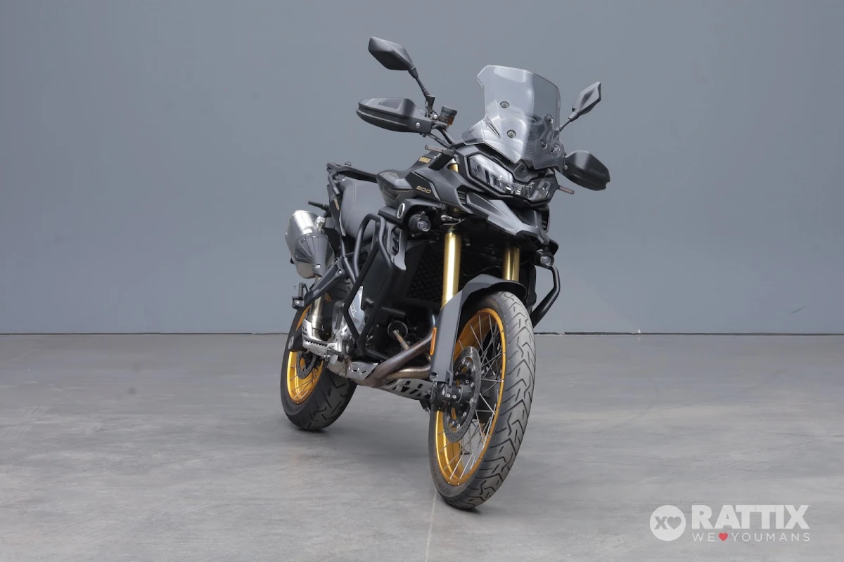 VOGE Valico 900 DSX  Abs