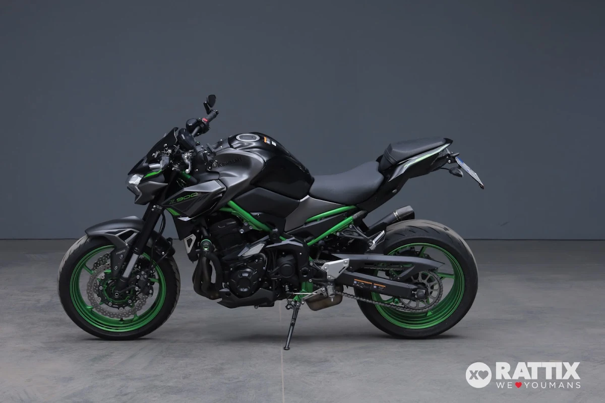 KAWASAKI Z 900 Performance Metallic Spark Black