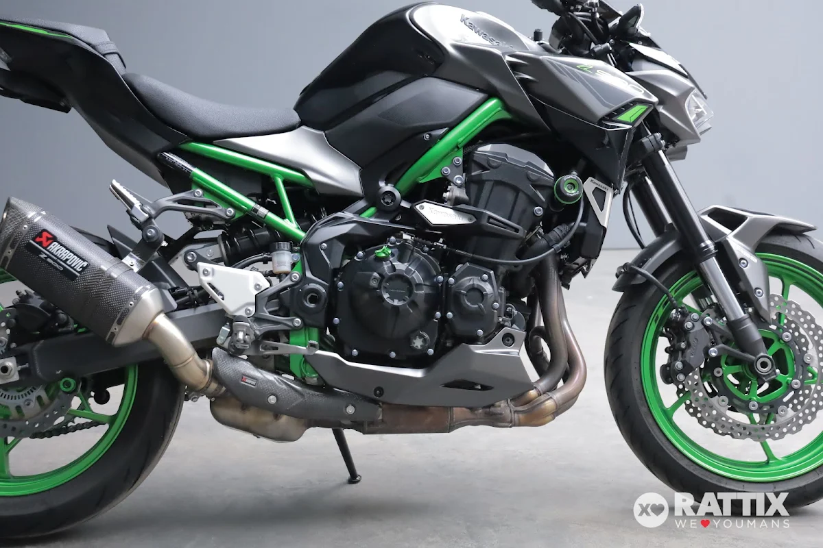 KAWASAKI Z 900 Performance Metallic Spark Black