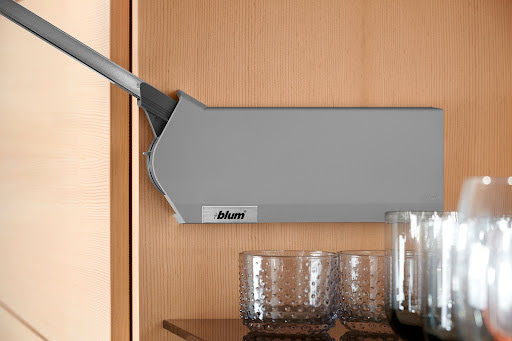 Blum Komp. Aventos HF, F22x2, koef.2600-5500, F32x2, 2MM, fasad.H480-570mm, LMDP/MDF, pilkas